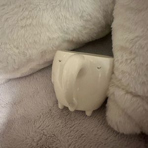 Opalhouse Elephant Design Stonewear Mug in color White!! VERY DISCOUNTED
